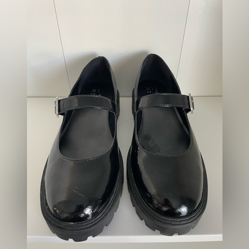 Black patent Mary Janes